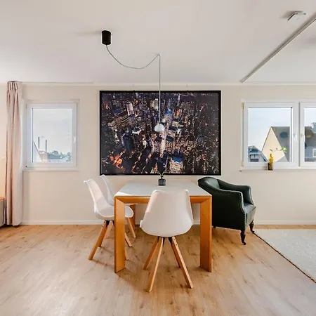 Charming Top-floor Daire Düsseldorf