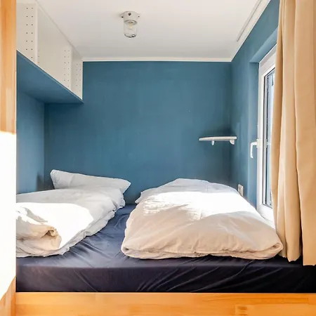 Daire Charming Top-floor Düsseldorf